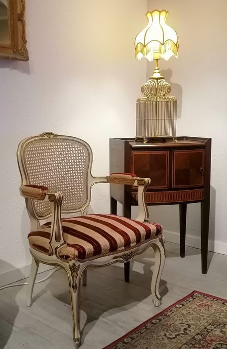 Par de Mesas de apoio Sofá (ou Mesinhas cabeceira) D. Maria. Pau-santo