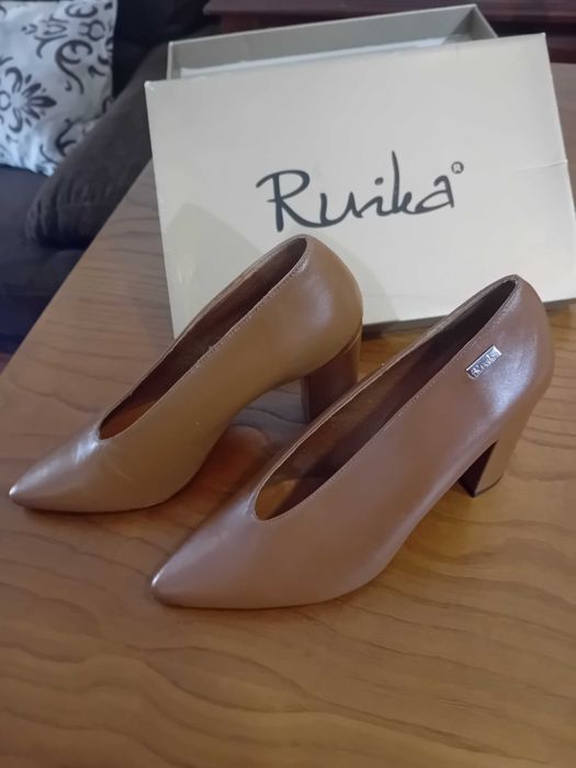Sapatos Ruika com revestimento em pele Vit-Mel