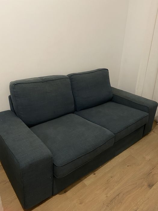 Sofa 2 lugares azul lavavel e muito confortavel