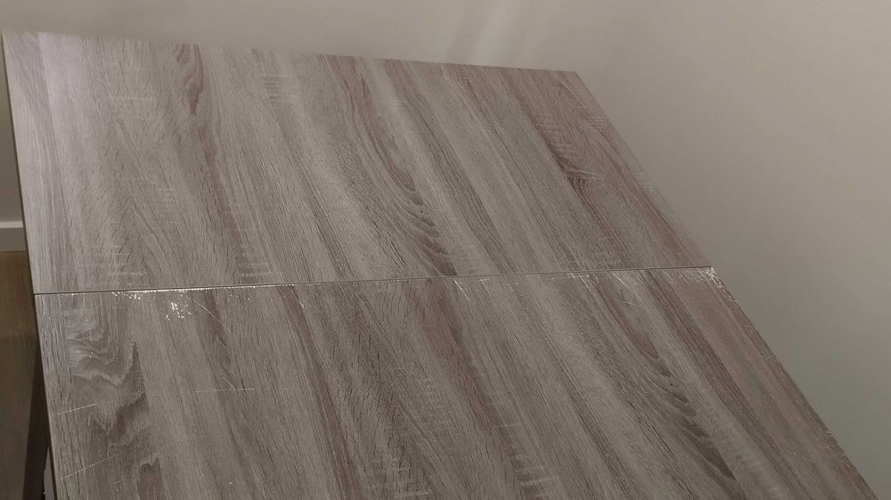 Conjunto mesa de sala e móvel