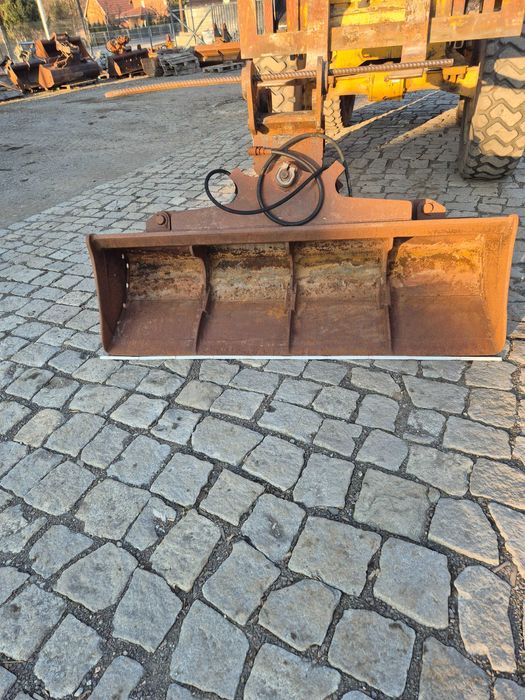 Łyżka skarpowa skarpówka obrotowa uchylna szer.200cm, ATLAS