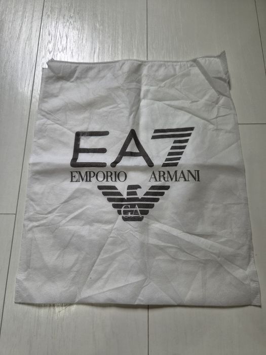 Worek przeciwkurzowy marki Emporio Armani