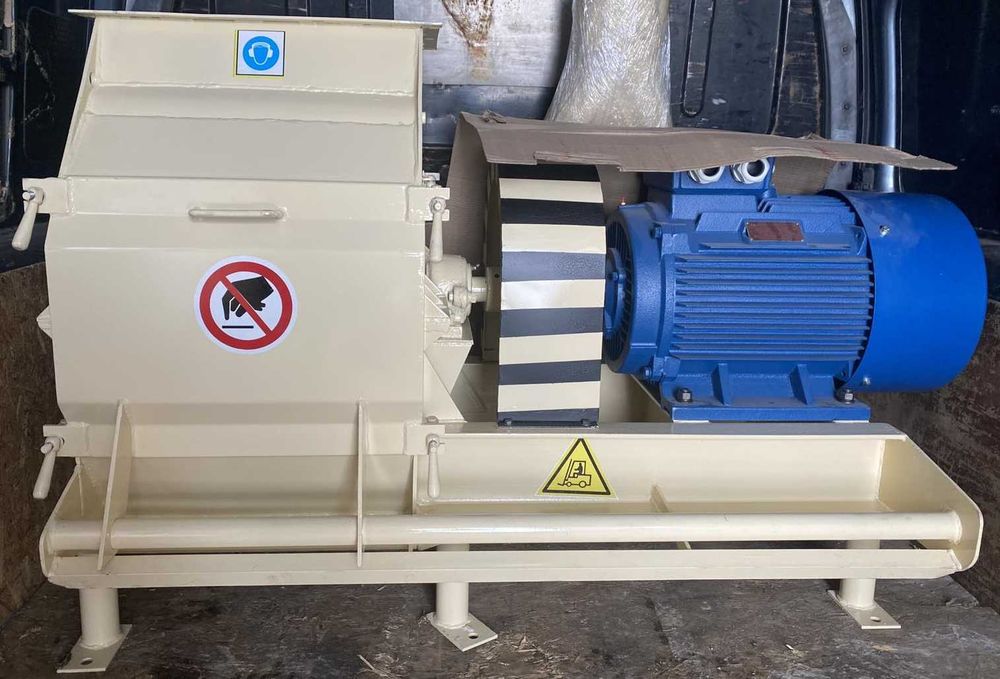 Дробарка молоткова щепи. Дробилка. Измельчитель. Подрібнювач. Щепоріз.