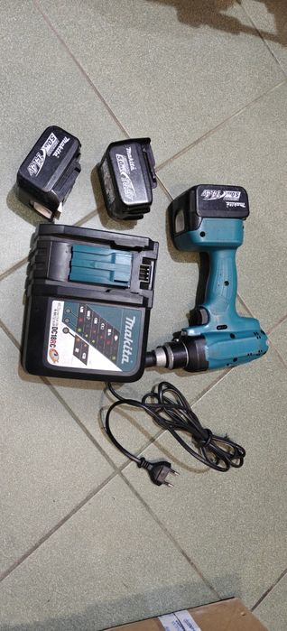 Klucz dynamometryczny Makita DFT127F 14,4 V +3x5,0 Ah +ładowarka.. PAT-KOM