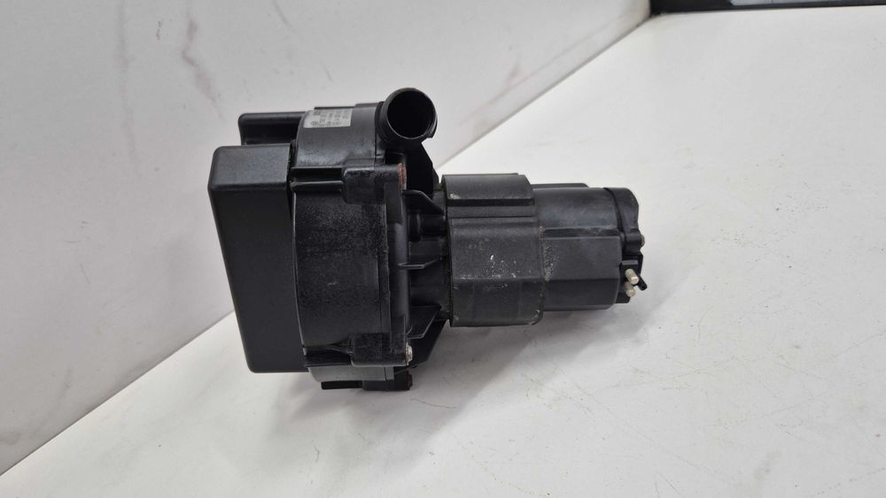 Pompa powietrza wtórnego Mercedes 2.6 V6 W211 S211 Klasa E 240