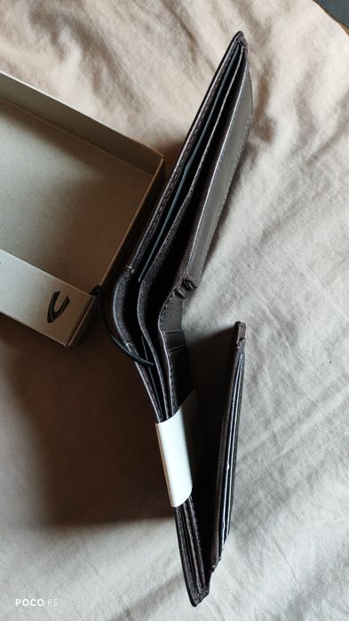 Camel Active Dust brązowy skórzany portfel męski ochrona RFID