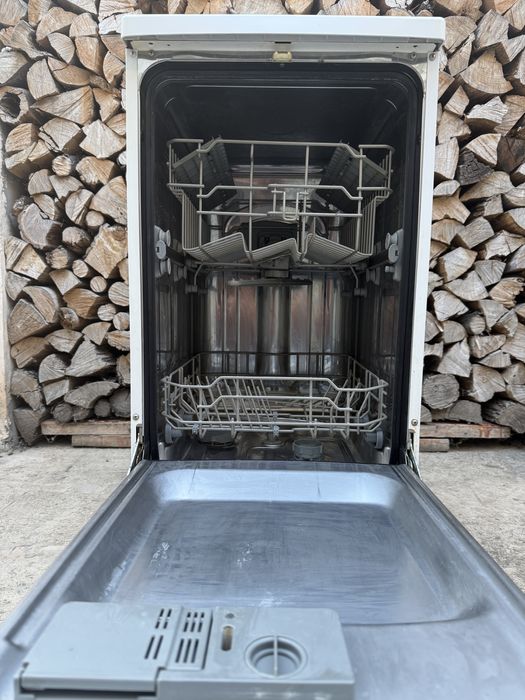 Посудомийка PYRAMIDA DM 09