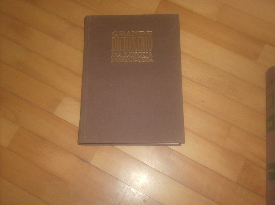 4 Grande Dicionário da língua Portuguesa Circulo Leitores