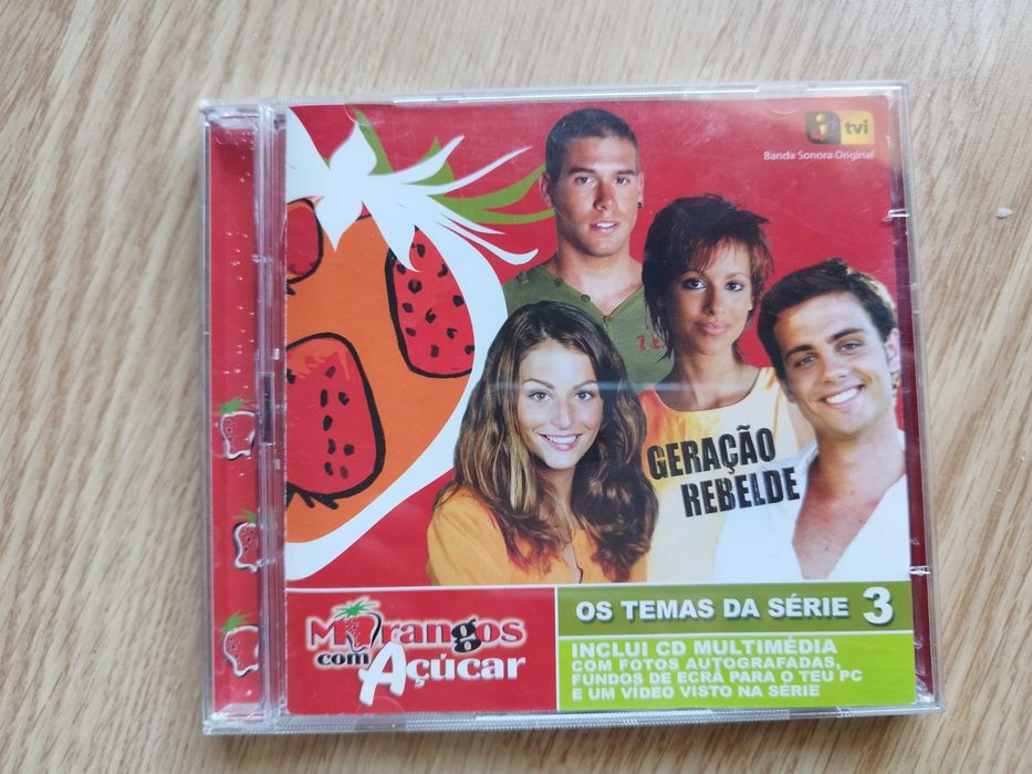 CD Strawberries with Sugar429394875395624963