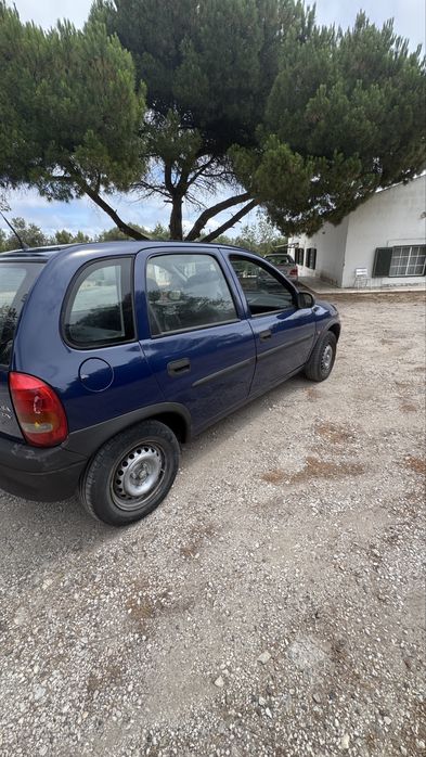Opel Corsa a gasolina