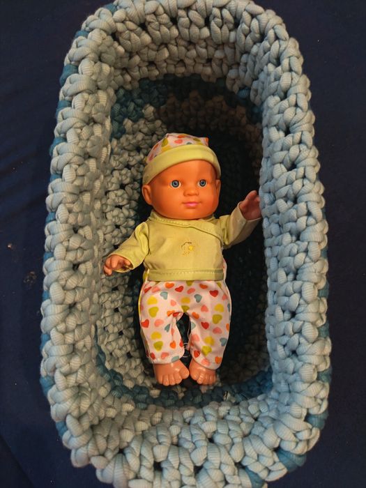 Koszyk szydełkowy handmade łóżeczko dla lalki