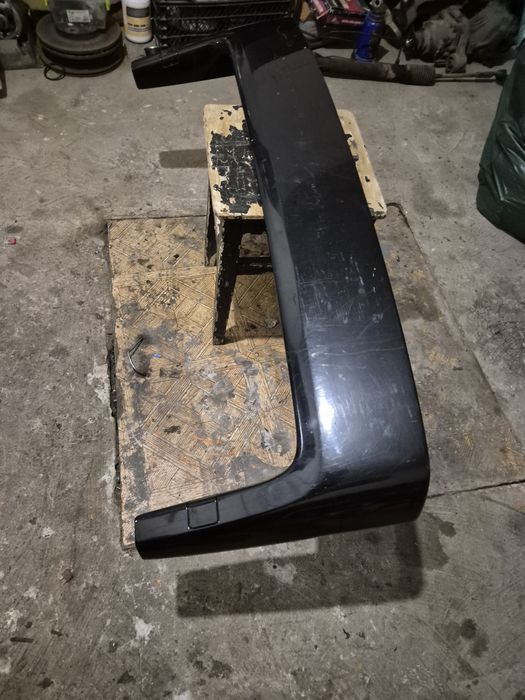 Продам оригинальный спойлер на крышку багажника для Nissan X-Trail в к