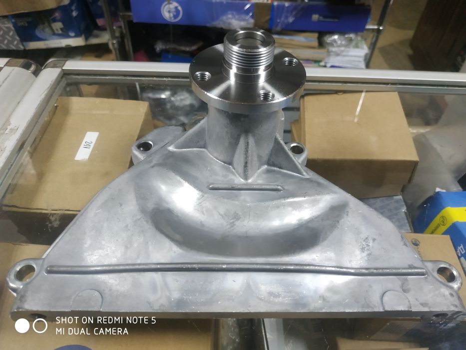 Крышка передняя двигателя УАЗ 452, 469, Патриот с  двигателем ЗМЗ 409