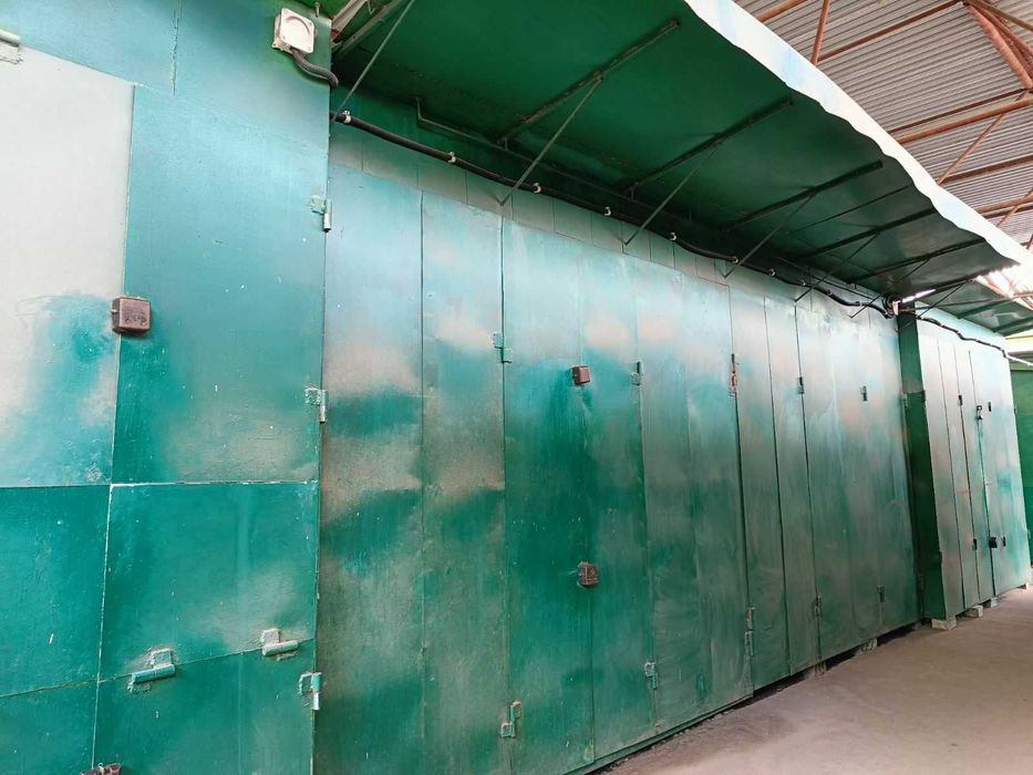 Продам (або здам)  контейнер на ринку в м.Славута