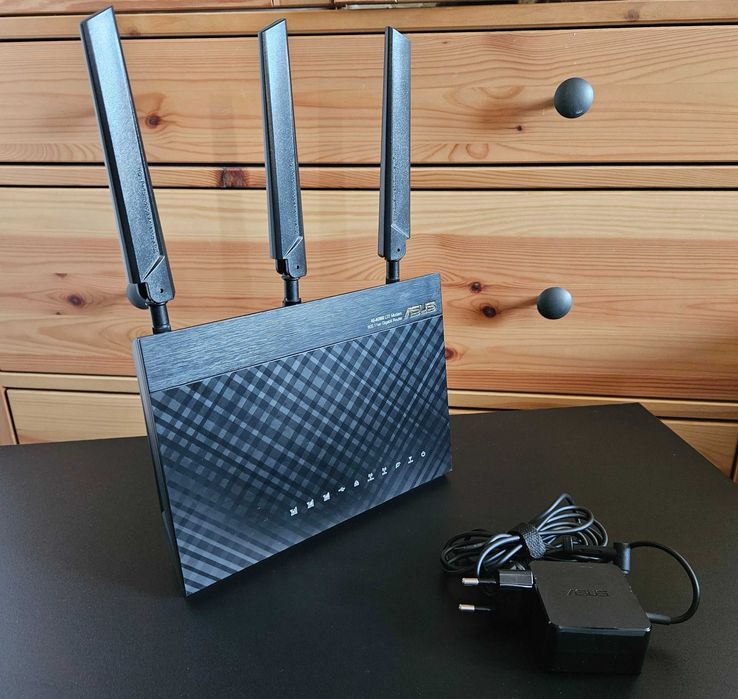 router z modemem LTE ASUS 4G-AC55U