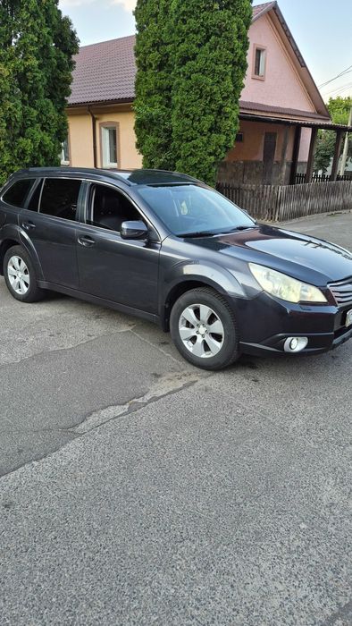 Subaru autback 2011