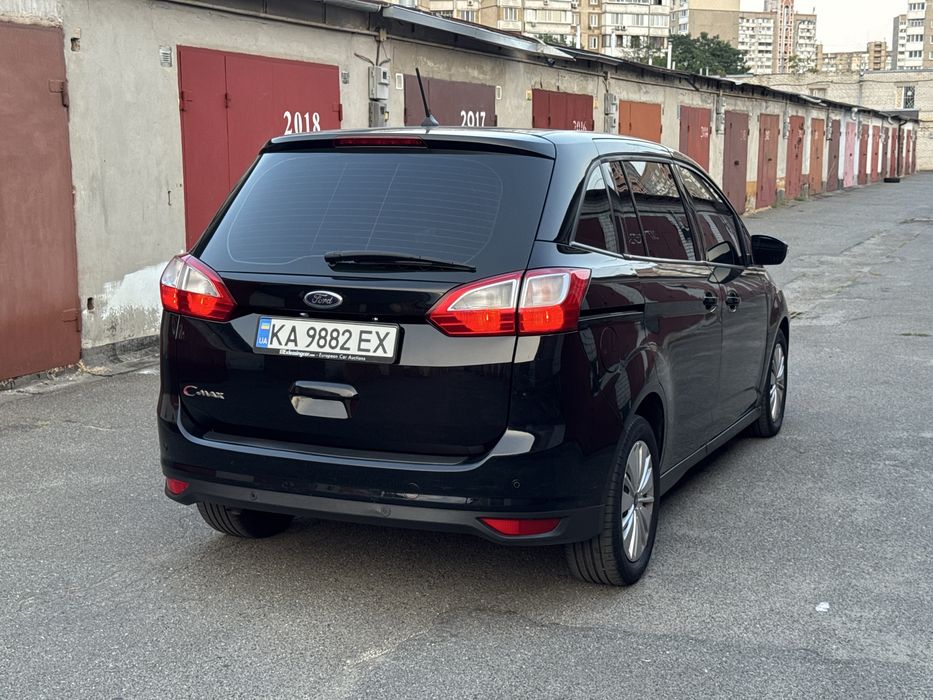 Ford Grand C-Max 2017 VIN WF0WXXGCEWHB28682 фото оголошення 9 з 24