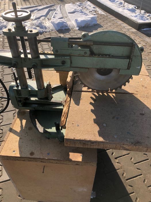 Piła tarczowa kapowa ukośnica Graule radialna