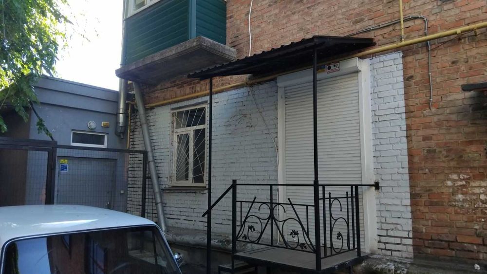 Окреме приміщення вільного призначення біля РАЦСу (п3)