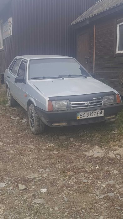 Автомобіль продаю