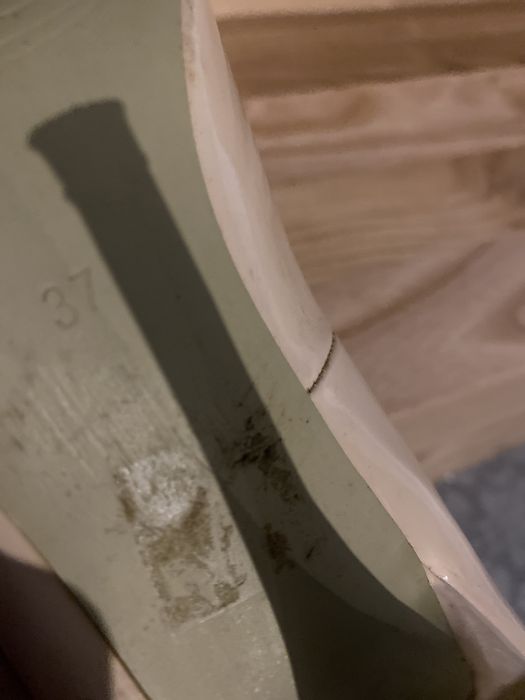 Beżowe szpilki roz. 37