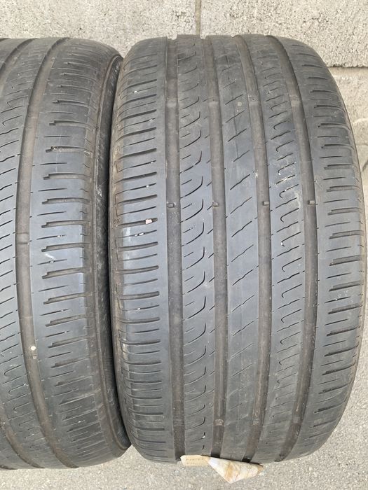 2шт 245/40R18 BARUM Bravuris 5