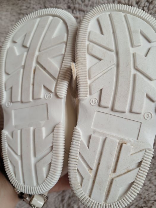 Buciki eleganckie dla dziewczynki 19