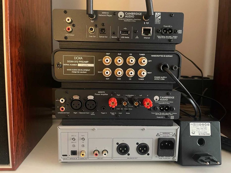 Cambridge Audio MXN10 + MXW70 | DOXA 012 | FiiO R2R Tube DAC | Radionette TK-400