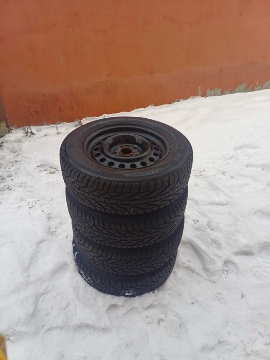 Sprzedam opony zimowe Kormoran z felgami – 195/65 R15