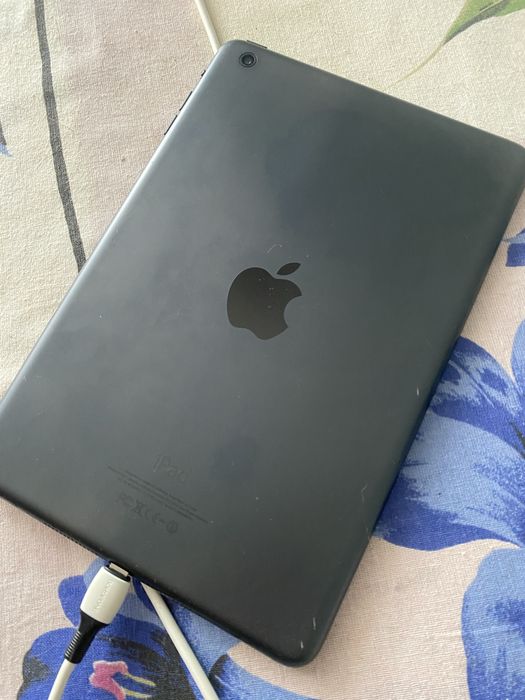Продам Ipad 2 все работает