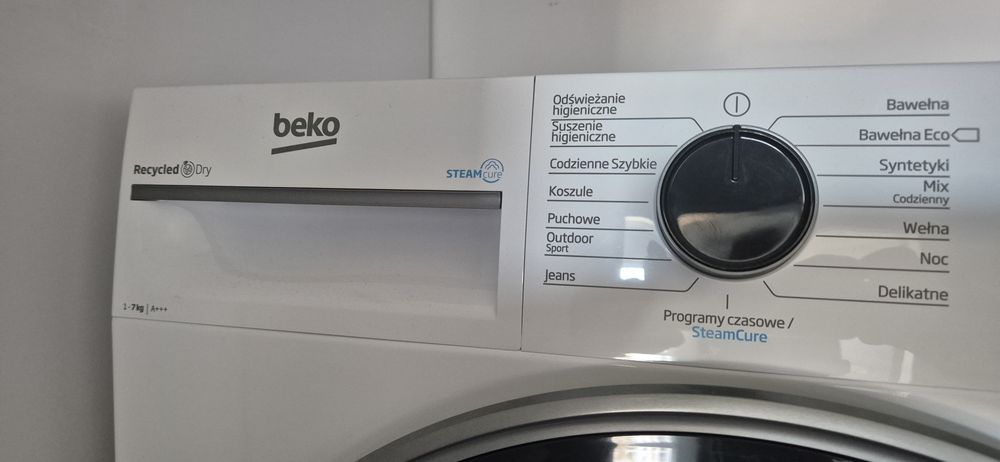 Suszarka BEKO B3T67249WPB