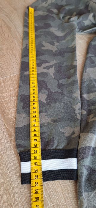 Sukienka, sweter, tunika moro
Rozmiar M.
Stan bardzo dobry.