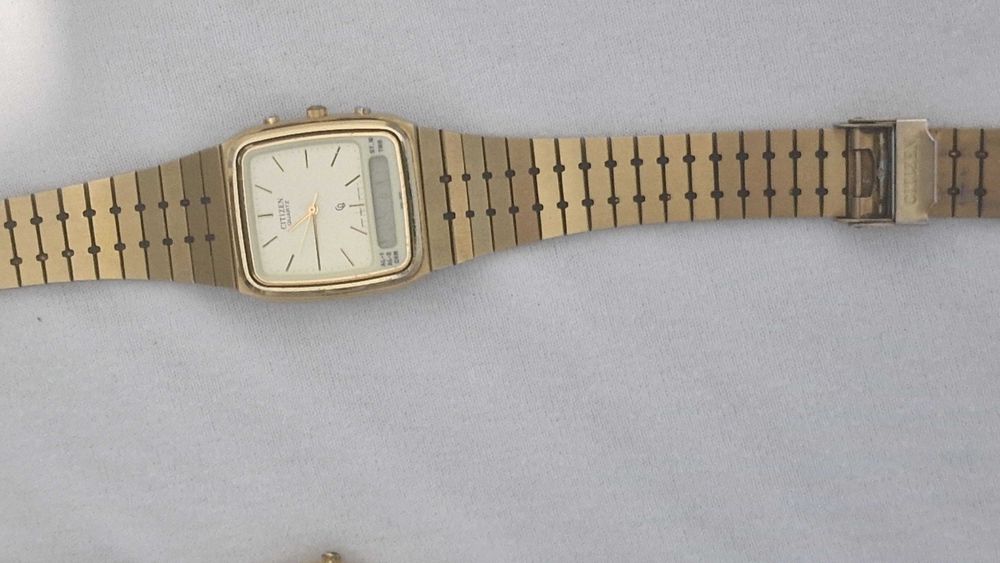 Varios relogios tissot citizen marvin raymond weil