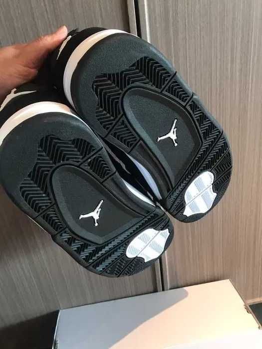 Jordan 4 Retro White Thunder R.43