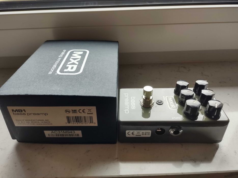 Preamp basowy MXR M81
