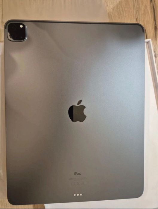 iPad Pro 12.9” 4th gen