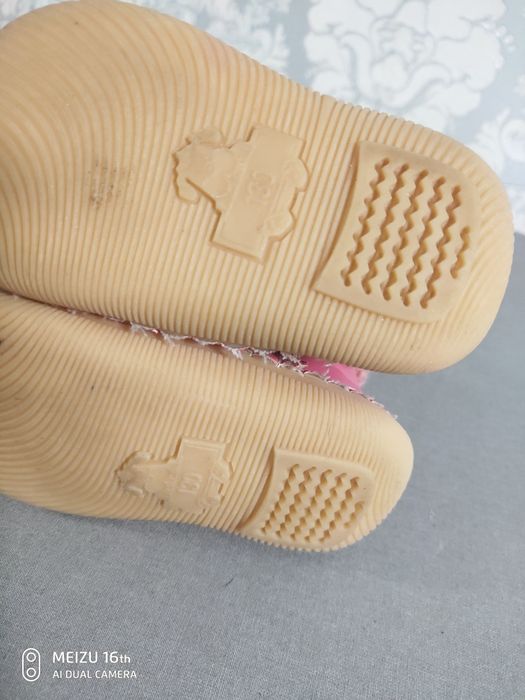 Ботиночки на девочку