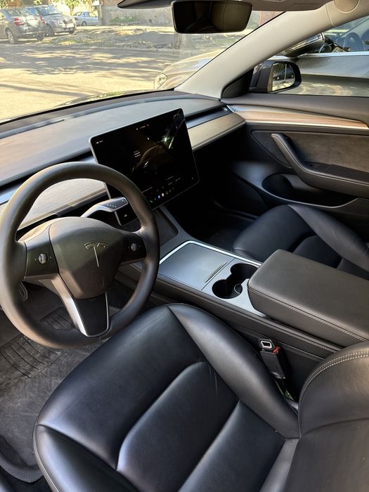 Сдам в аренду tesla model 3