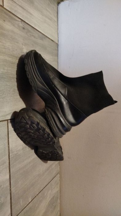 Buty sportowe skarpetkowe wsuwane ze skarpetką botki gruba podeszwa