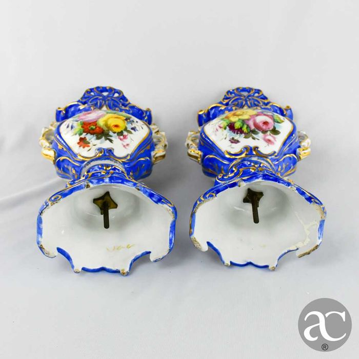 Par de Jarras em porcelana Vieux Paris, séc. XIX