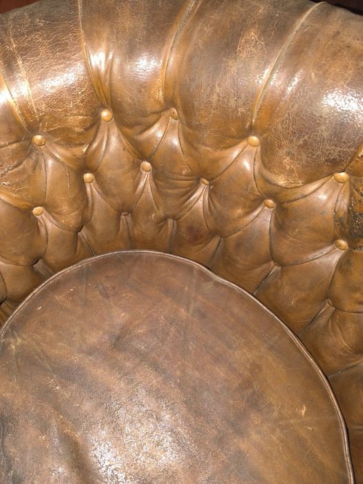 2  cadeirões chesterfield
