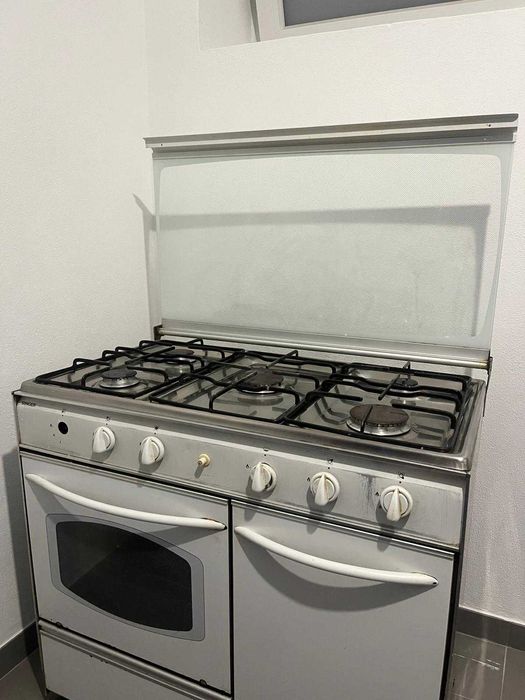 Fogão a gás Singer 5 bocas + forno duplo — funciona bem / usado