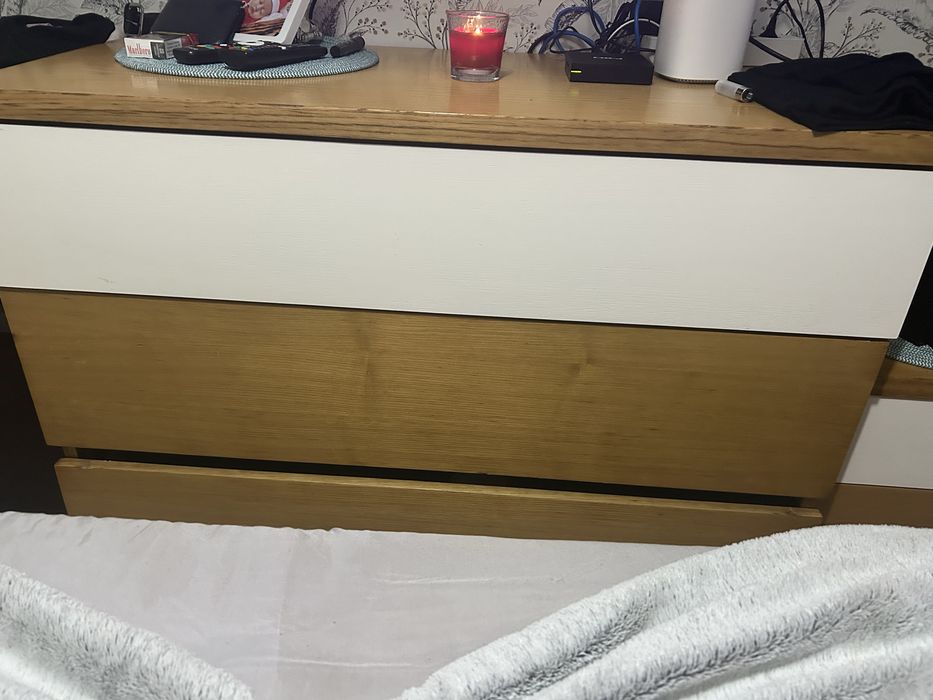 Comoda e 2 mesinha de cabeceira( madeira cerejeira) NEGOCIAVEL