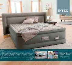 Надувне ліжко Intex - це дуже зручно