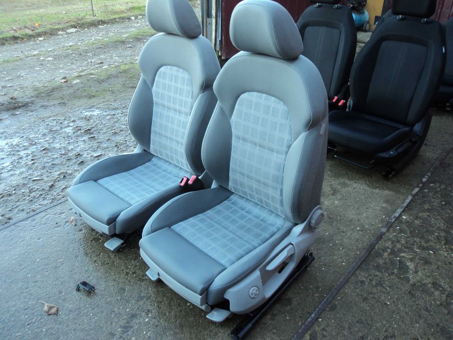 1 Audi Q3 Q5 Q7 A8 D4 A4 B8 A5 A3 A6 C6 A6 C7 аудіC7 S-Line сидіння A1