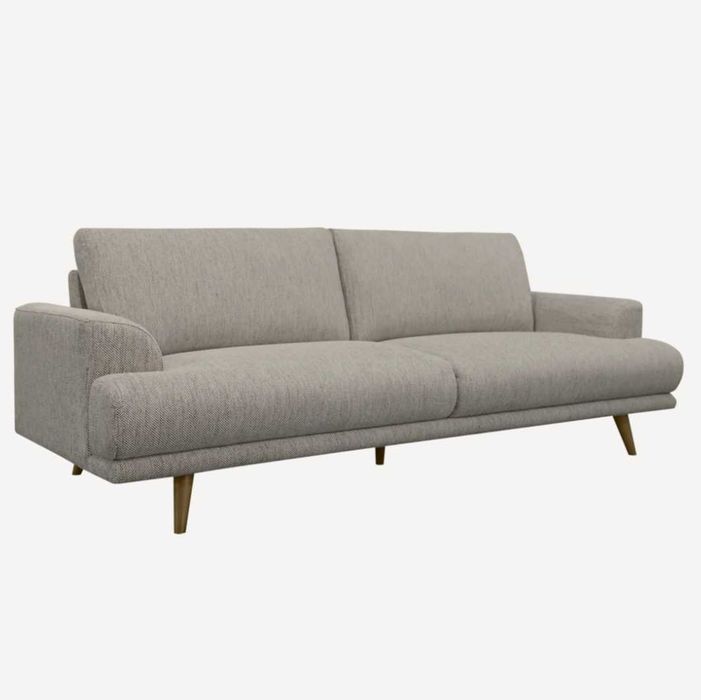 Elegante sofá AREA em excelente estado