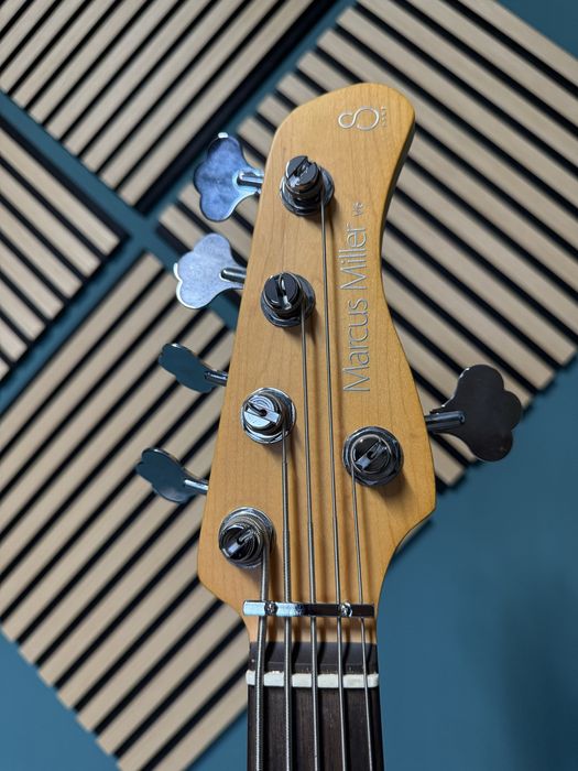 Sire Marcus Miller V6 Jazz Bass 5