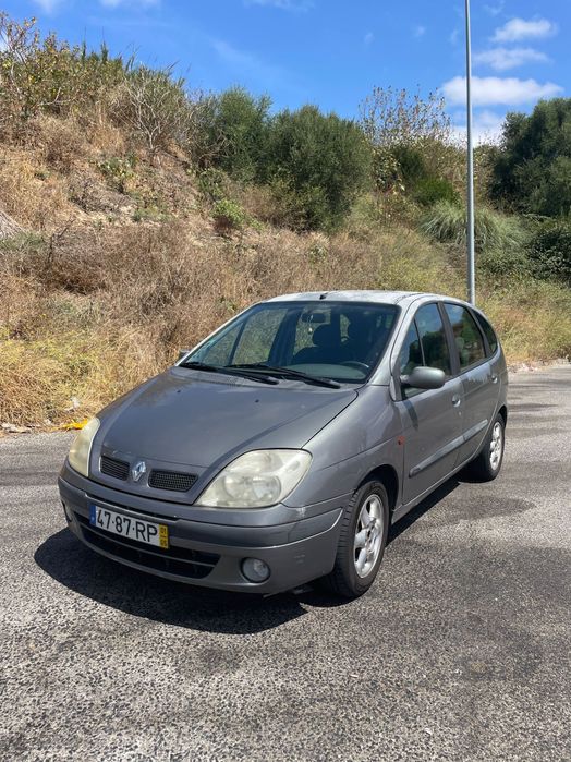 Renault Scenic em bom estado