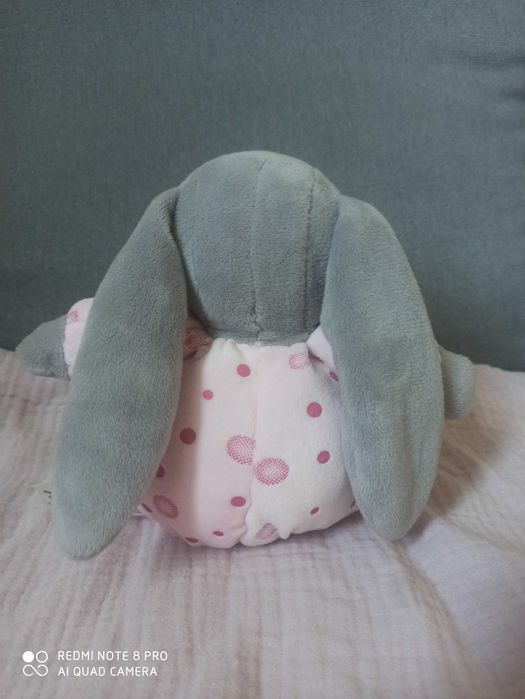 Pluszowa grzechotka królik