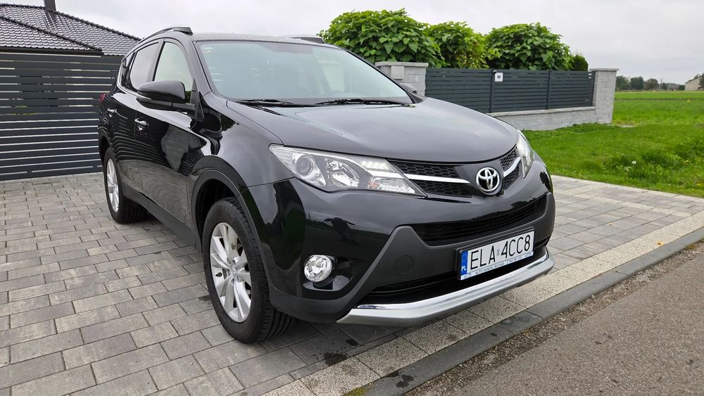Toyota RAV4 Nawiagacja. kamera cofania. elektryczna klapa
